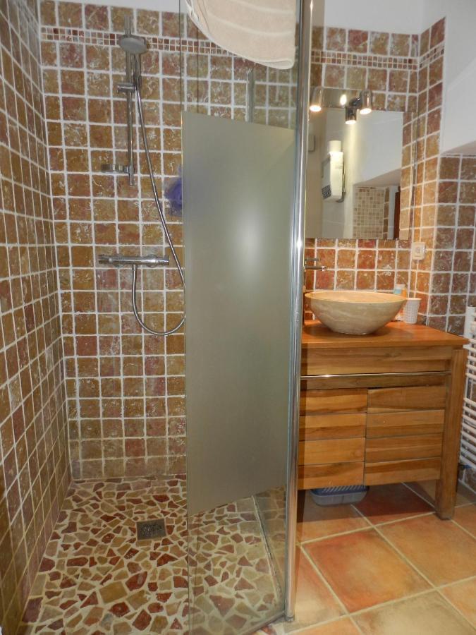 Les Acanthes Lauris Εξωτερικό φωτογραφία